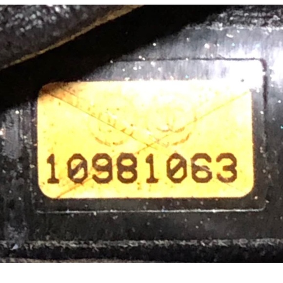 Chanel Modern Chain Hobo Medium - Picture 6 of 6